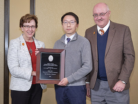 Jian Liu at the College of Arts and Sciences 2019 Awards